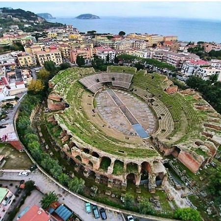 Dimora Flegrea Room & Breakfast Pozzuoli Exterior photo